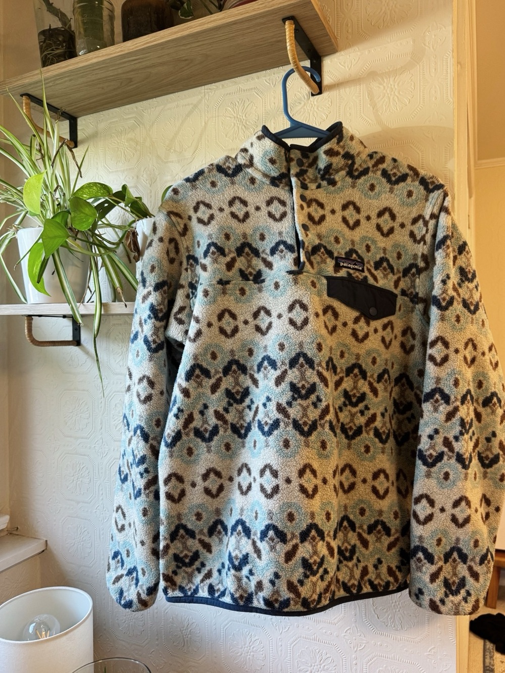 Patagonia Multicolor Sherpa Pullover with Light Blue and Navy Accents